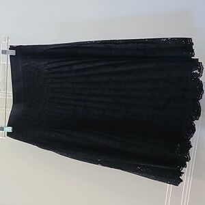 Navy blue lace skiet